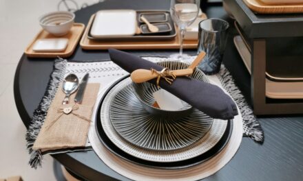 Jeu des Accessoires de Table Ringards